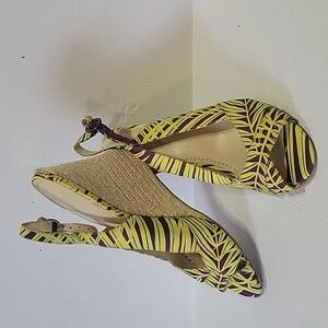 NWOT Nine West "Arroz" purple/lime green espadrille wedges, size 9